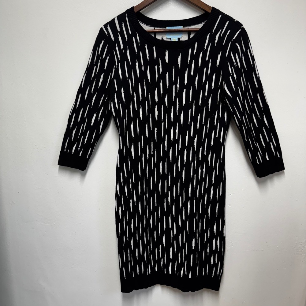 CeCe by Cynthia Steffe Sweater Dress Black White Abstract Knit Mod Chic Size L